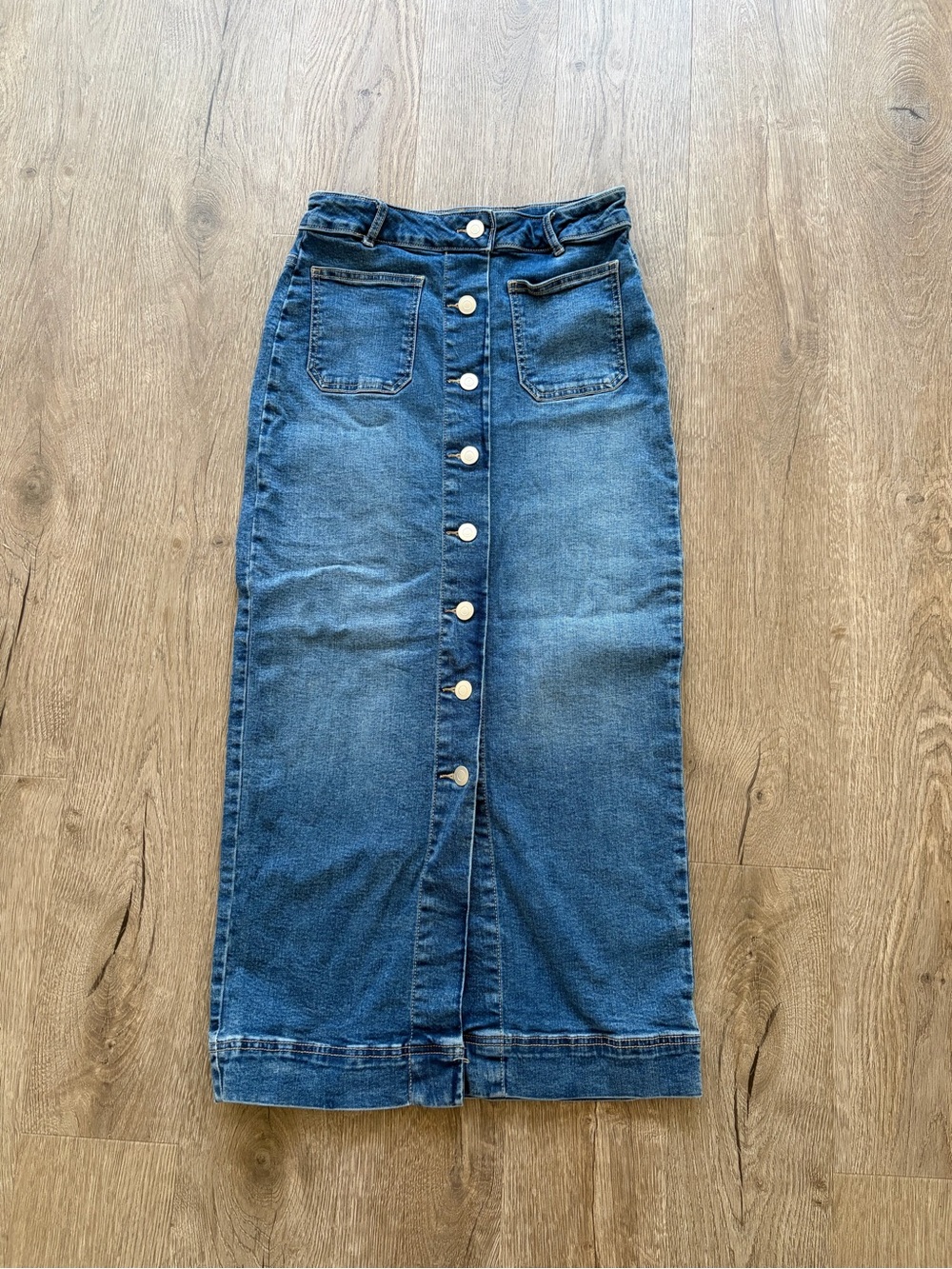 bagatelle Blue Button-Front Denim Midi Skirt